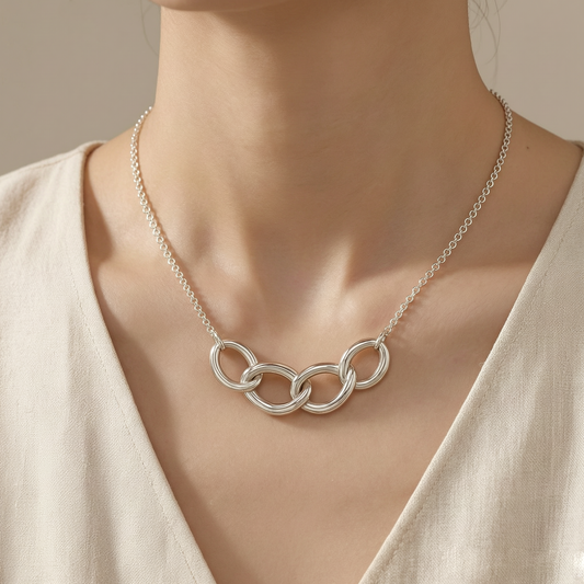 ✨ Interlocking Circle Necklace